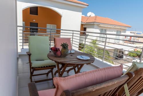 Mythical Sands Resort & Spa, Evilion Apartment