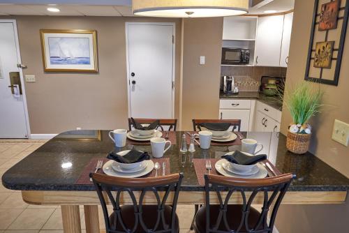 Seaport Inn and Marina - image 2