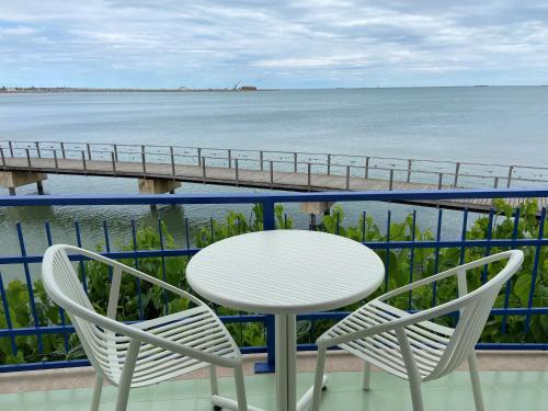 Erkély/terasz, Hotel Restaurant Juanito Platja in San Carlos de la Rapita