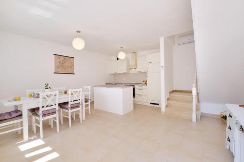 virtuve, Country House in cunski