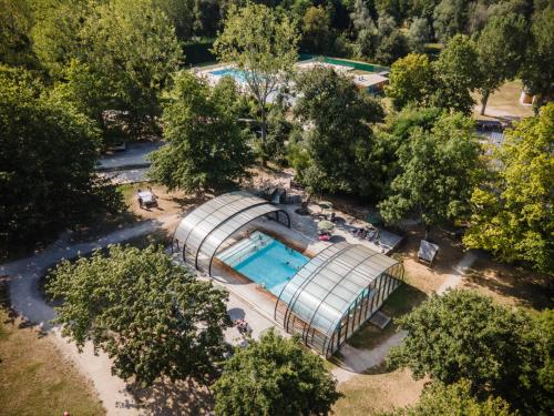 Huttopia Les Châteaux - Camping - Bracieux