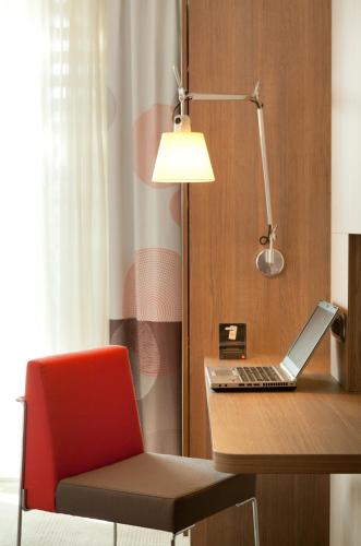 Novotel Paris 17 - image 2