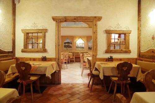 Restaurace, B&B Casa Agostini in Fai Della Paganella