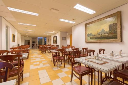 Rho Hotel - image 7