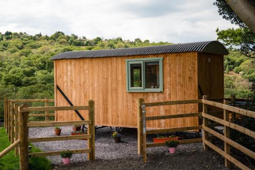 Elephant View Shepherds Hut