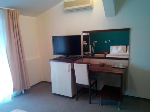 Hotel Baneasa Parc