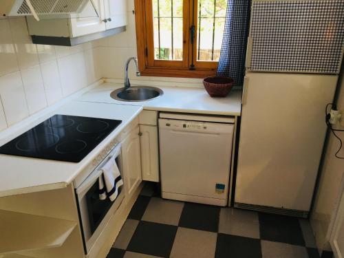 Three-Bedroom Chalet image 9