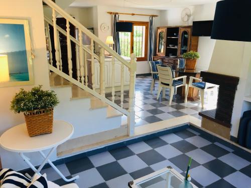 Three-Bedroom Chalet image 6