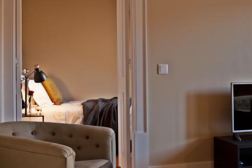 Three-Bedroom Apartment image 7