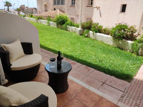 1 bedroom Beachfront Apartment at Torecilla Beach 3