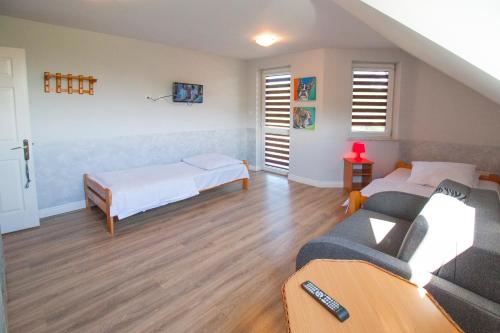 1 double bed, 1 twin bed, 1 sofa bed