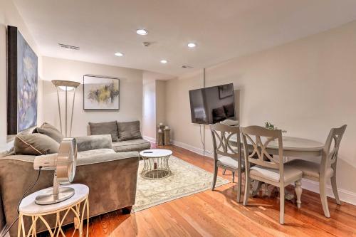 Central Philadelphia Retreat with City Views! in Philadelphia, USA