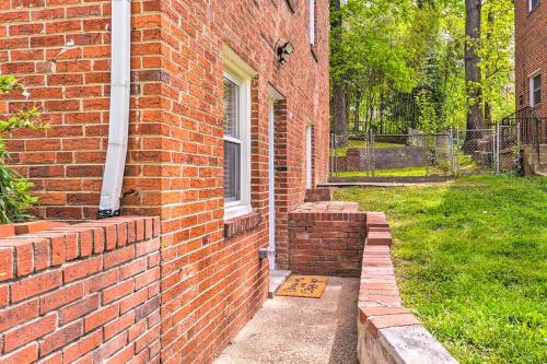 Takoma Park Apt with Wood Fire Pit Less Than 8 Mi to DC