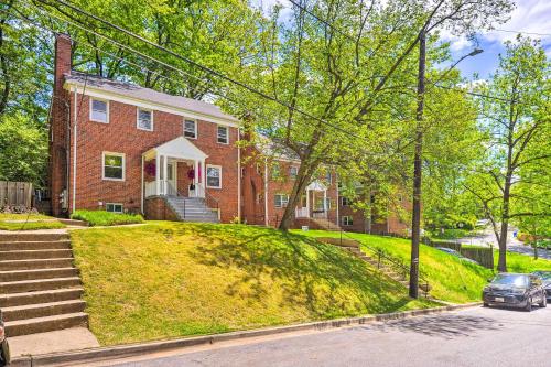 Takoma Park Apt with Wood Fire Pit Less Than 8 Mi to DC