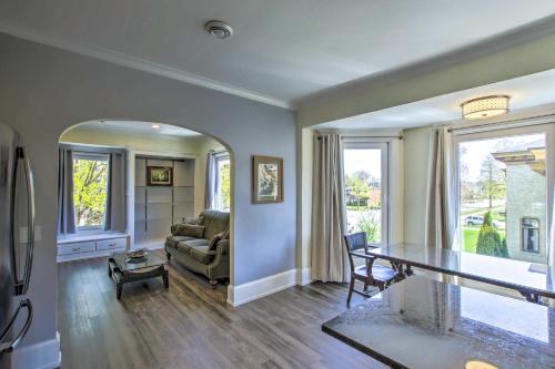 Apt with Shared Gas Grill, 2 Blocks to Dtwn!, Шебойган (фото 8)