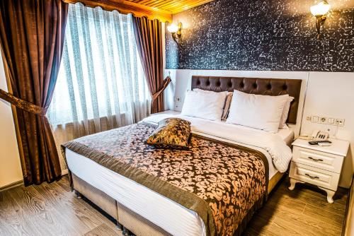 Lazz City Hotel - image 12