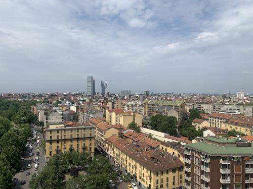Monolocale con vista su Milano 13 floor, Milán