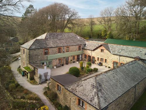 The Lower Barn - The Cottages at Blackadon Farm