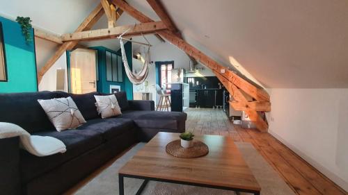 . Loft lumineux et cosy avec grande terrasse