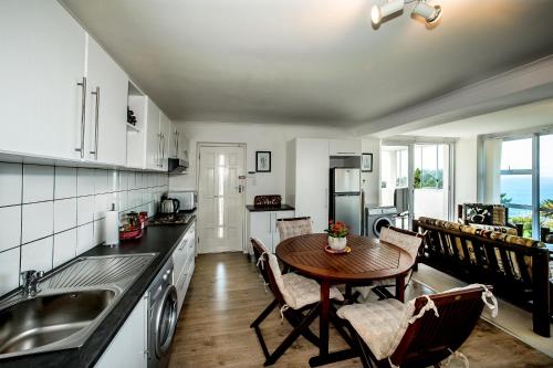 Penguinden - load-shedding free Penguinden - load-shedding free