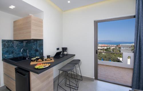 Varouxakis Hotel - image 12