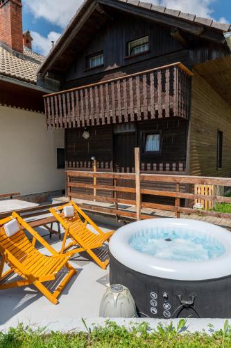 Viesnīcas āriene, Glamping Laze in Kopacnica