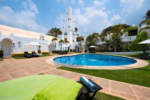 مسبح, Villa Bejar Cuernavaca in Lomas de Cortes