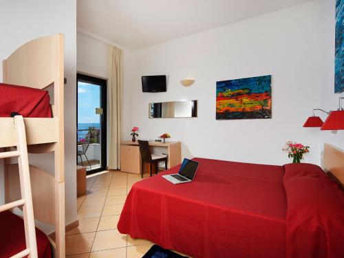 Camera quadrupla, vista sul mare, balcone