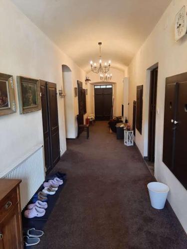 View, Chalupa Jilemnice, cely prostorny dum jen pro vas s 5 loznicemi v centru Jilemnice s uzavrenou zahra in Jilemnice