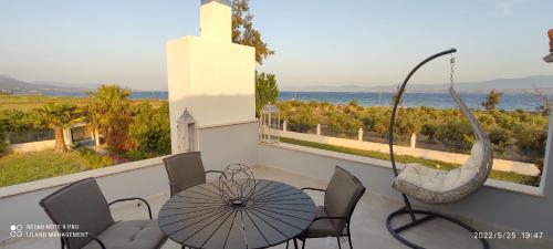 Liland Holiday Home Seaview gîte à louer Schimatári