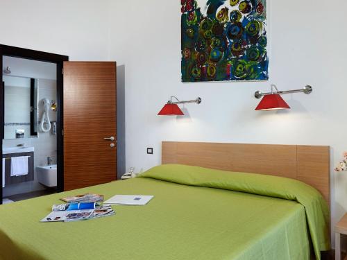 Hotel Cala Luna - image 6