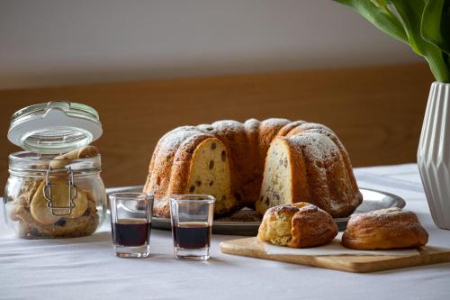 Ételek és italok, Hiša na Vrtu (Hisa na Vrtu) near Ljubljanai repülőtér