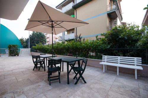 Palazzina Romani-Romani Holidays Apartments 4