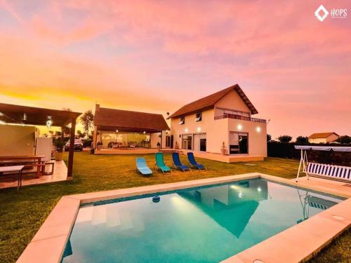 HOP OHANA exclusiva en campo y playa en Chincha