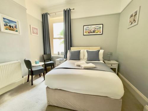 The Hedley Townhouse - image 2