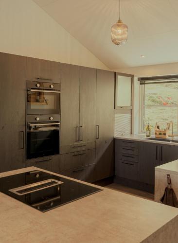 кухня, Luxurious & Unique Villa / Nature / Beach / Hiking in Джегв