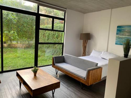 BEE Suites Santa Ana