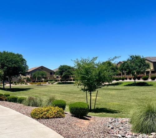 LUX! 2 bd 2 ba Farmhouse condo Mesa/Phoenix metro