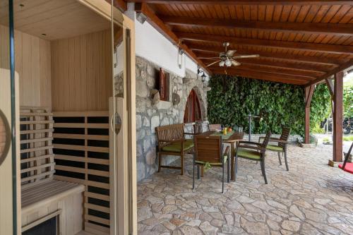 Erkély/terasz, House Stone Lady in Rasopasno