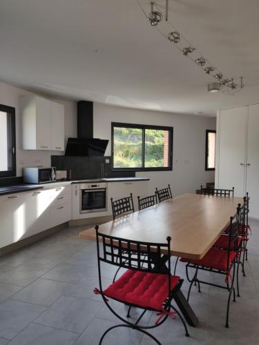 LA LOGIA Gîtes pour 20 personnes (LA LOGIA Gites pour 20 personnes) in 永利拿蒙塔