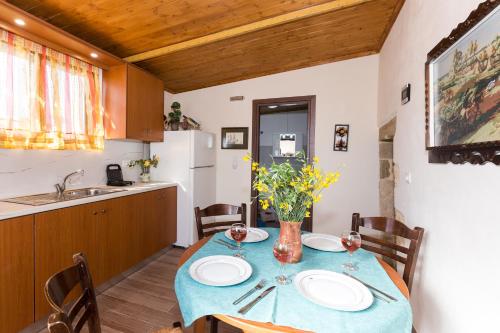 Facilities, Villa Margarita's farm, private pool in Mithimna
