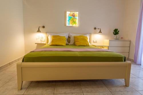 Aristea Studios, Sarti (photo 10)