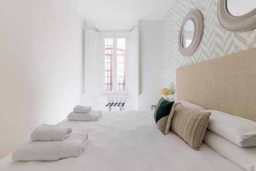 Deluxe Apartment image 2