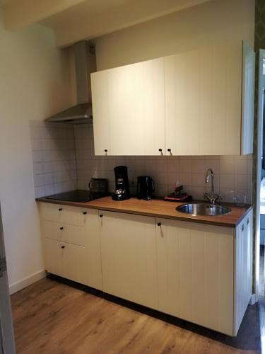 Konyha, Erve Praestinck in Buurtschap Beerze