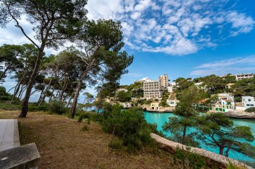 المنطقة المحيطة, HOSTAL PALMARIA in كالا سانتانيي