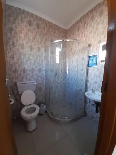 ห้องน้ำ, Amariah Guesthouse - Kazungula in คาซาเน