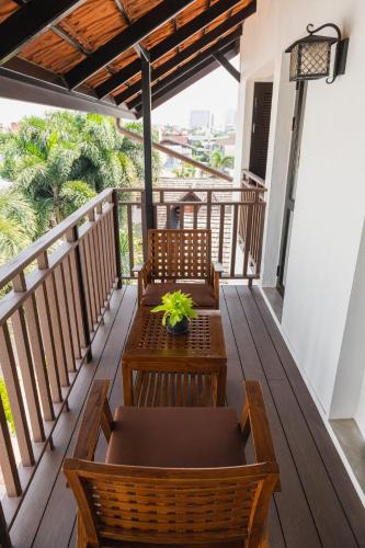 room detail thumbnail 1