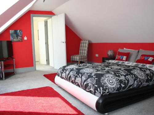 Sycamore Cottage - image 13