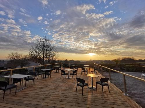 Les Terrasses de Saumur - Hotel & Appartements - Restaurant & Spa (Logis) - 편의 시설/서비스