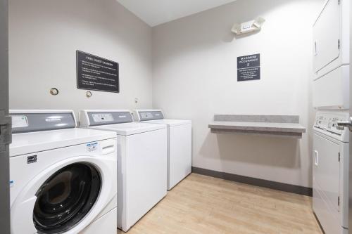 Candlewood Suites Houston Westchase - Westheimer an IHG Hotel - image 7